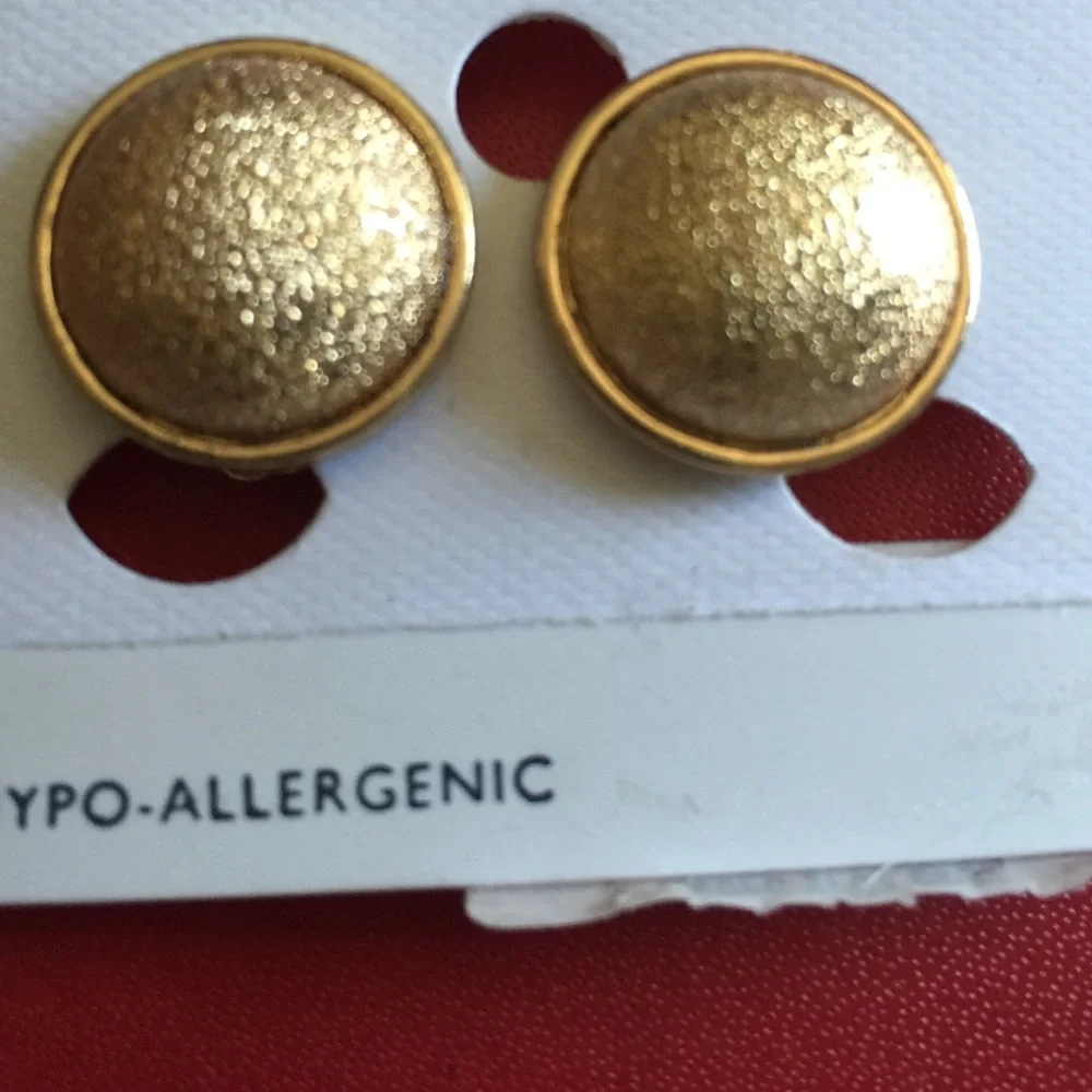 Fashion Clip-On Earrings